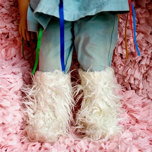 Annette Himstedt Nordic Native Eskimo Tribe Doll - Picture 5 of 6